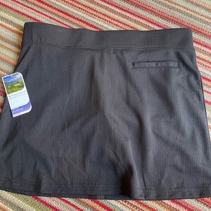 Pebble beach dry fit skort